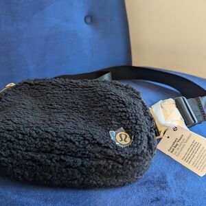 NWT Lululemon Fleece Everywhere Belt Bag
